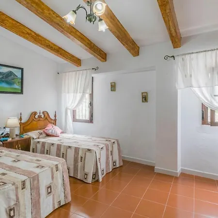 4 Bedroom Stunning In